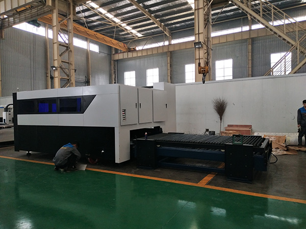ෙලෝහ Fiber Laser Cutting Machine මිළදීම් සඳහා ෆැක්ටරි මිල සමඟ විකිණීමට